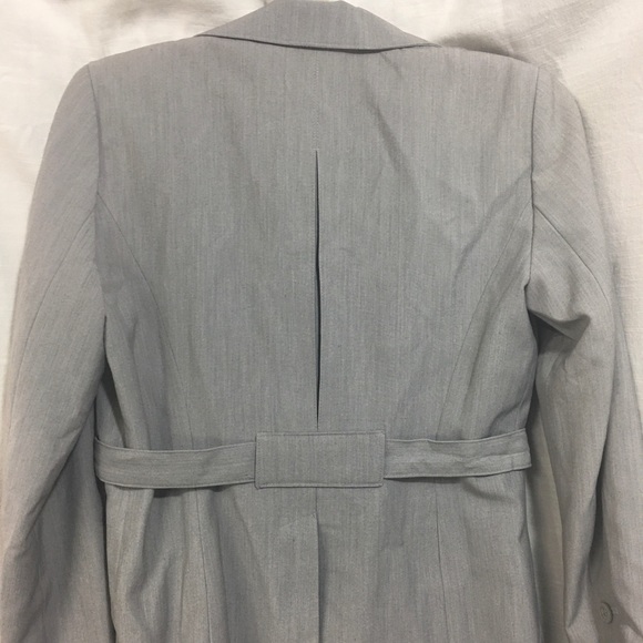 Signature by Larry Levine Women’s Pant Suit/Size 4 - Picture 4 of 8